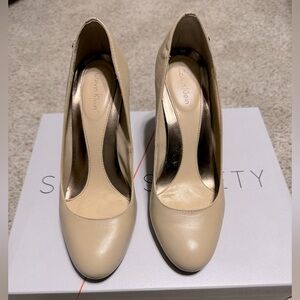 Calvin Klein Tan Pumps